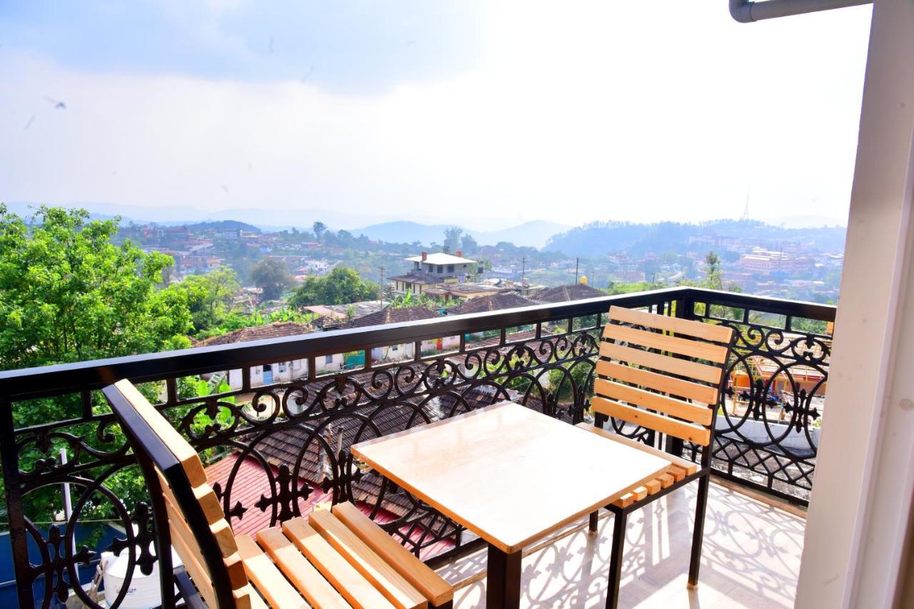Hotel Coorg Palace Мадікері Екстер'єр фото